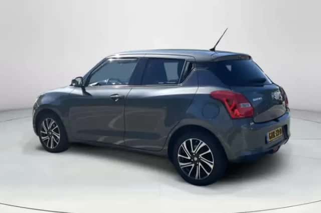 Suzuki Swift (2022) thumbnail 3