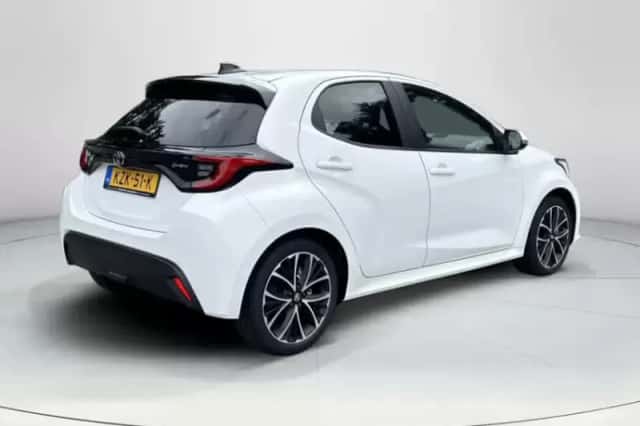 Toyota Yaris (2025) thumbnail 5