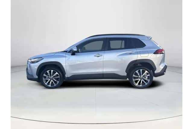 Toyota Corolla Cross (2025) thumbnail 2