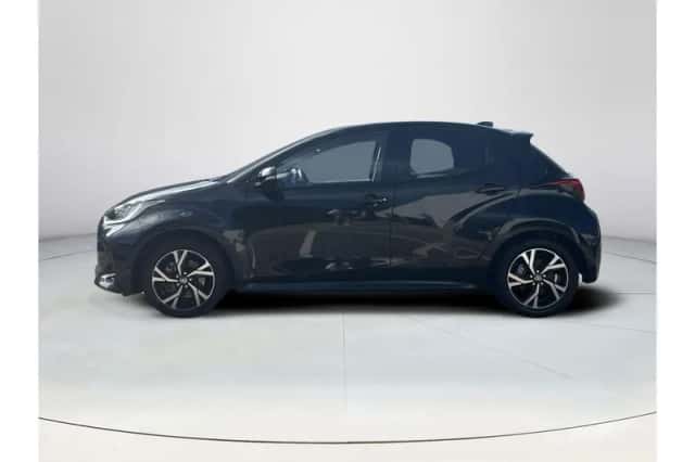 Toyota Yaris (2025) thumbnail 2