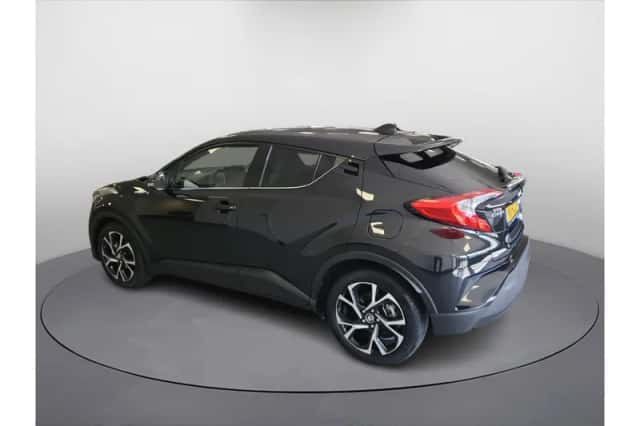 Toyota C-HR (2019) thumbnail 6