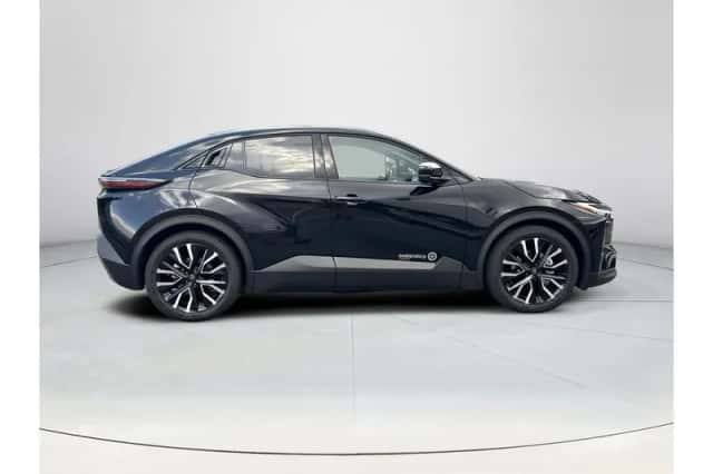 Toyota C-HR+ (2026) thumbnail 6