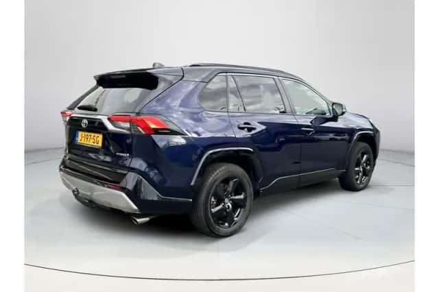 Toyota RAV4 (2020) thumbnail 5