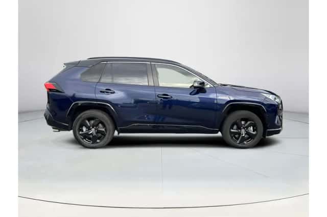Toyota RAV4 (2020) thumbnail 6