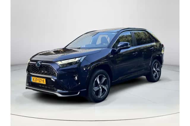 Toyota RAV4 (2023) thumbnail 1