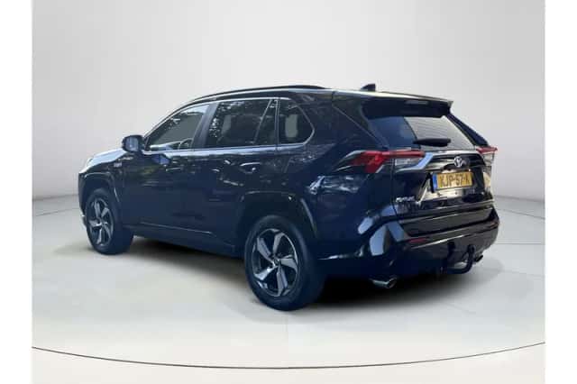 Toyota RAV4 (2023) thumbnail 3