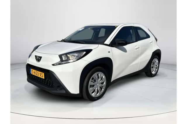 Toyota Aygo X (2023) thumbnail 1