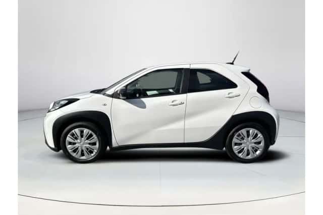 Toyota Aygo X (2023) thumbnail 2