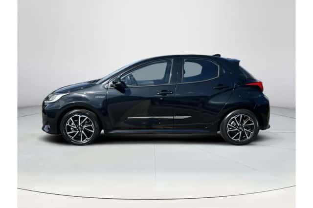 Toyota Yaris (2020) thumbnail 2