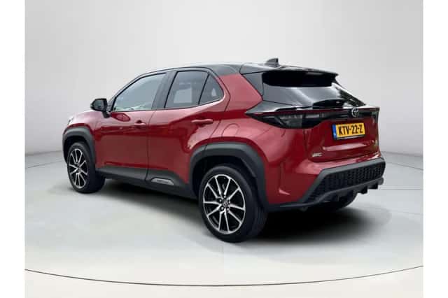 Toyota Yaris Cross (2023) thumbnail 3