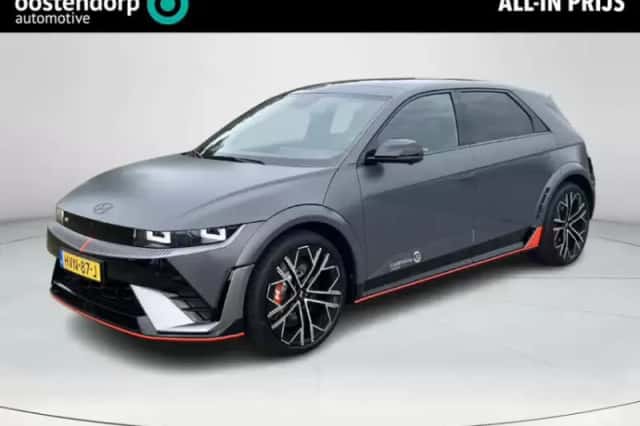 Hyundai Ioniq 5 (2025) thumbnail 1