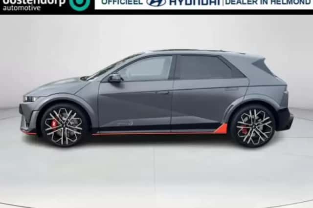 Hyundai Ioniq 5 (2025) thumbnail 2