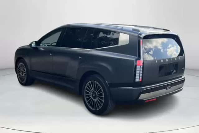 Hyundai Ioniq 9 (2026) thumbnail 3