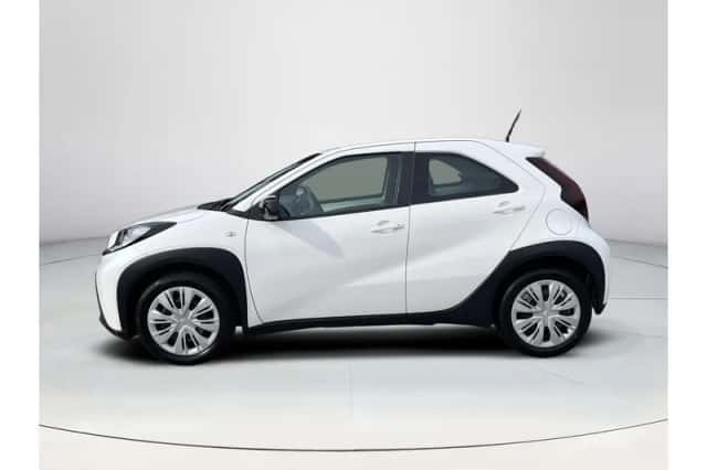 Toyota Aygo X (2024) thumbnail 2