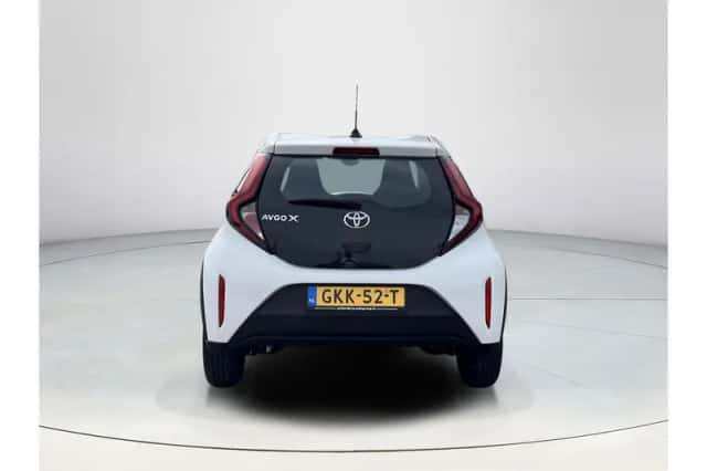 Toyota Aygo X (2024) thumbnail 4