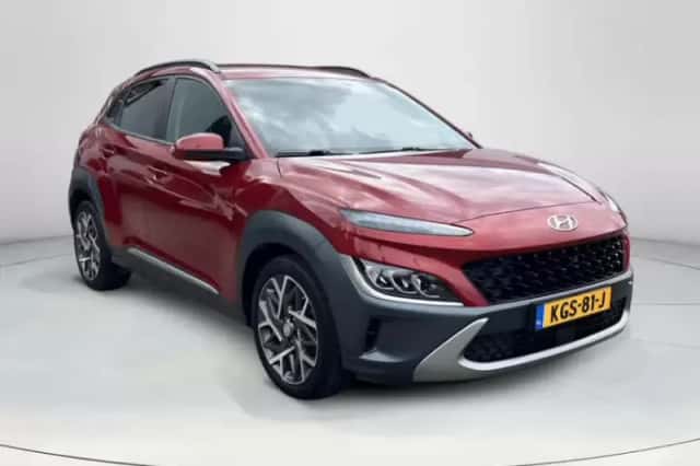 Hyundai Kona (2022) thumbnail 4