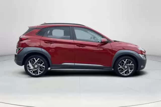 Hyundai Kona (2022) thumbnail 5