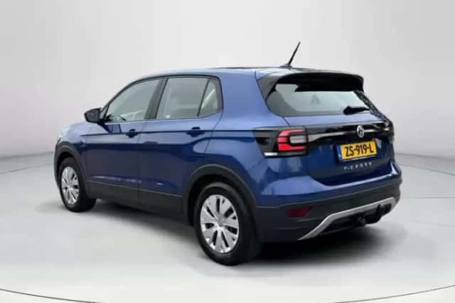 Volkswagen T-Cross (2019) thumbnail 3