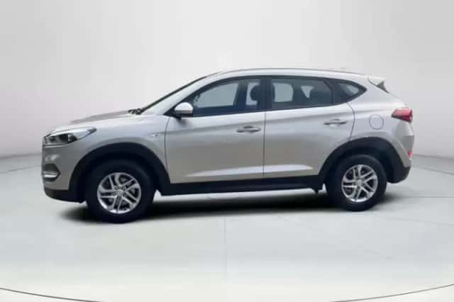 Hyundai Tucson (2018) thumbnail 2