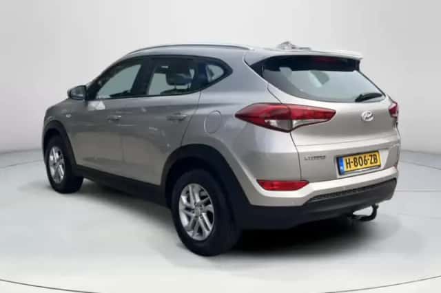 Hyundai Tucson (2018) thumbnail 3