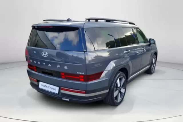 Hyundai Santa Fe (2026) thumbnail 5