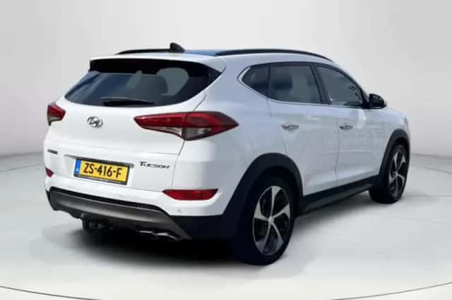Hyundai Tucson (2016) thumbnail 5