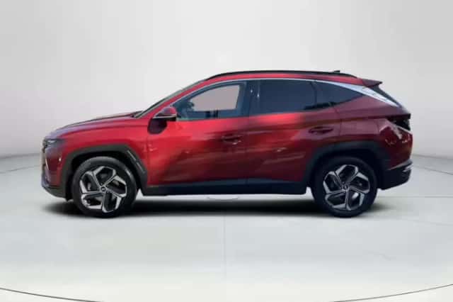Hyundai Tucson (2021) thumbnail 2