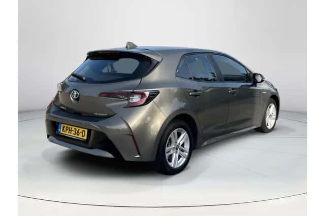 Toyota Corolla (2021) thumbnail 5