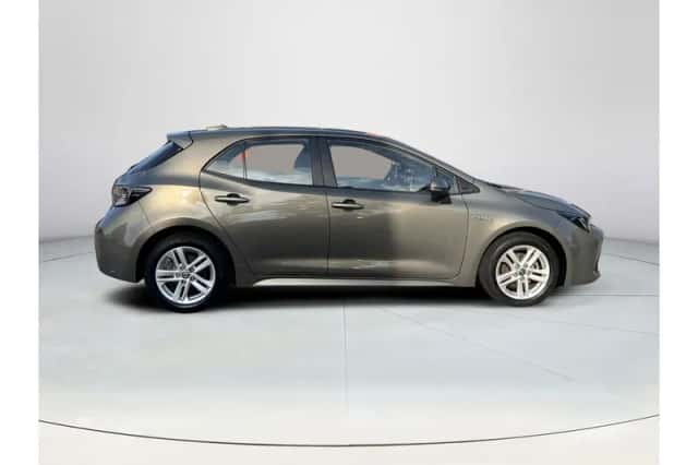 Toyota Corolla (2021) thumbnail 6