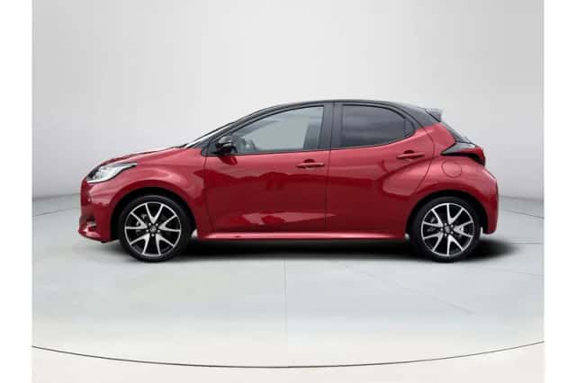 Toyota Yaris (2022) thumbnail 2