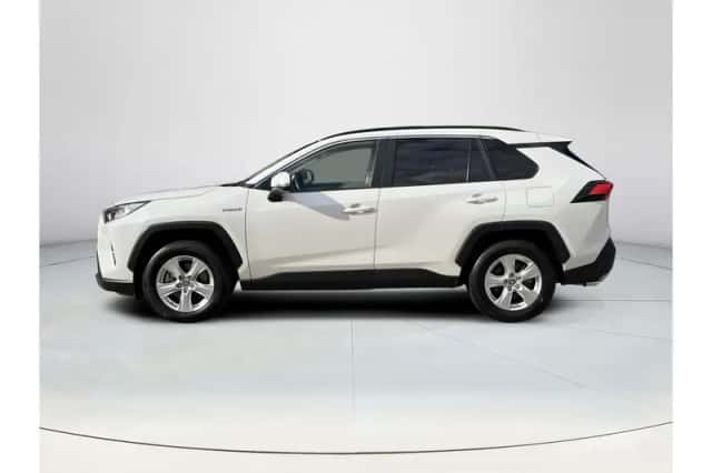 Toyota RAV4 (2022) thumbnail 2