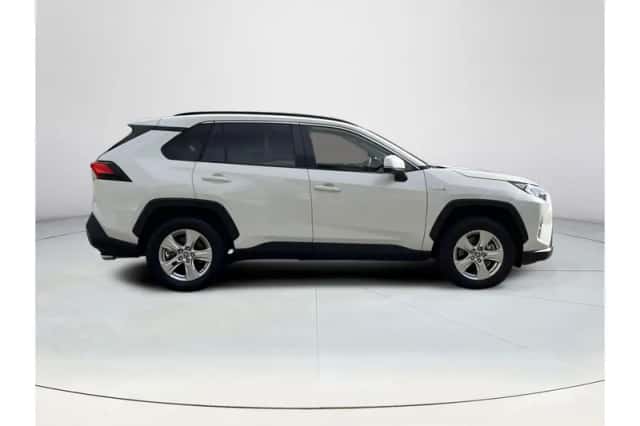 Toyota RAV4 (2022) thumbnail 6