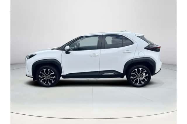 Toyota Yaris Cross (2021) thumbnail 2