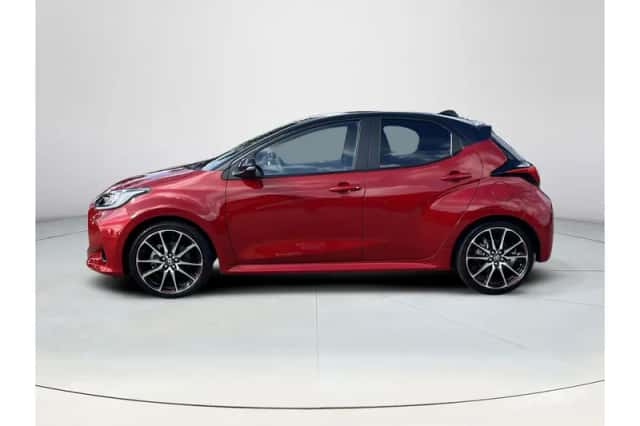 Toyota Yaris (2023) thumbnail 2
