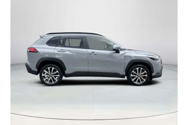Toyota Corolla Cross (2022) thumbnail 6