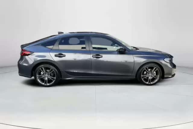 Honda Civic (2026) thumbnail 6