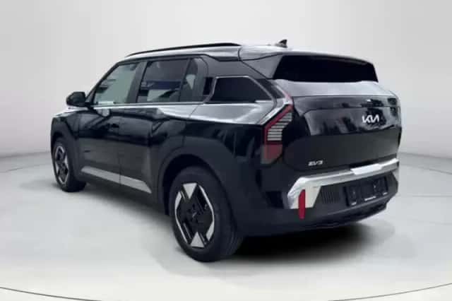 Kia EV3 (2026) thumbnail 3