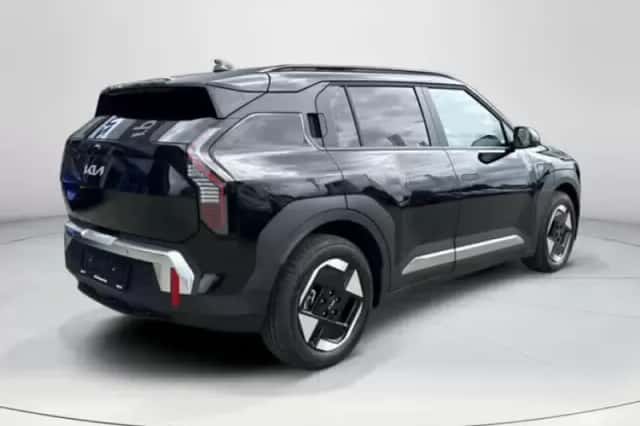 Kia EV3 (2026) thumbnail 5