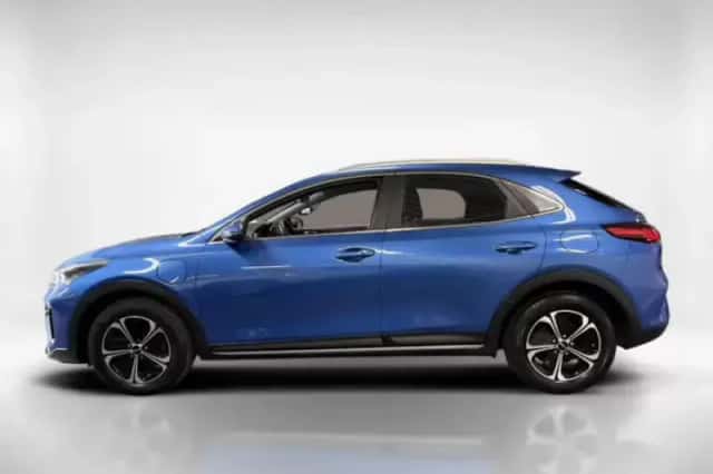 Kia XCeed (2023) thumbnail 2