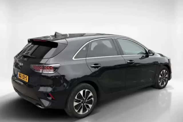Kia Ceed (2025) thumbnail 5