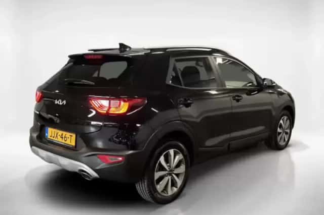 Kia Stonic (2025) thumbnail 5