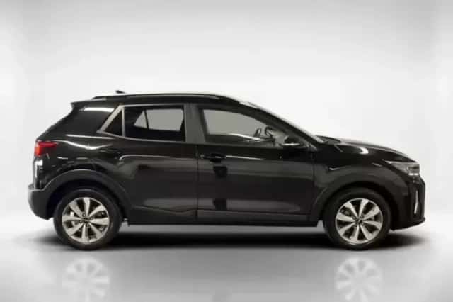 Kia Stonic (2025) thumbnail 6