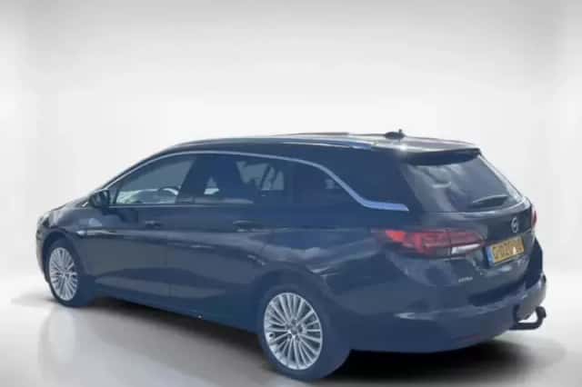 Opel Astra (2019) thumbnail 3