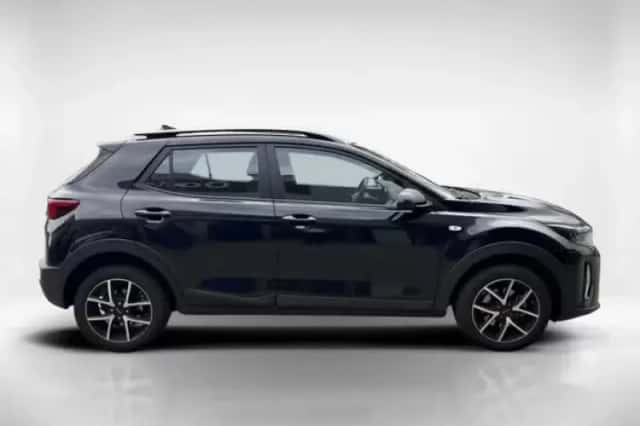 Kia Stonic (2024) thumbnail 5