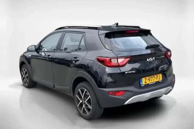 Kia Stonic (2024) thumbnail 6