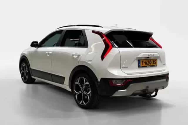 Kia Niro (2023) thumbnail 5