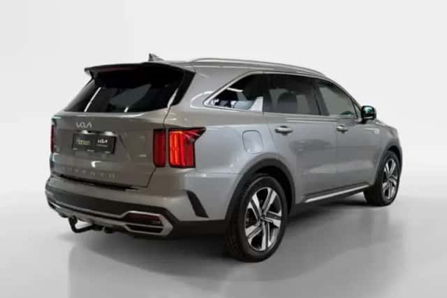Kia Sorento (2022) thumbnail 2