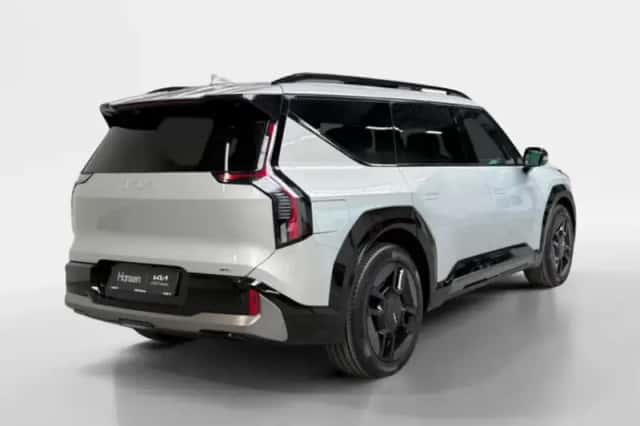 Kia EV9 (2026) thumbnail 2