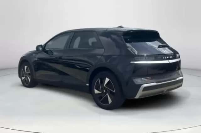 Hyundai Ioniq 5 (2026) thumbnail 3