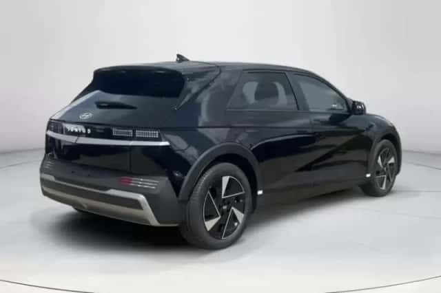 Hyundai Ioniq 5 (2026) thumbnail 5